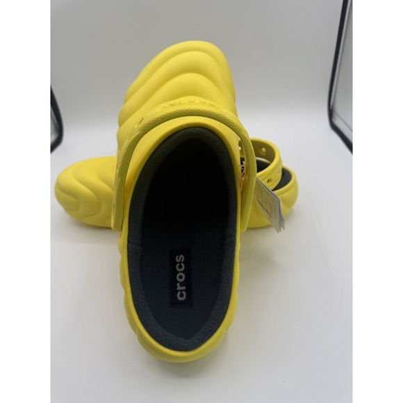 Crocs Classic Lined Overpuff Clogs Cyber Yellow 210059-77J Mens Size 12 - Picture 7 of 9